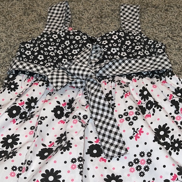 Girls Sundress ☀️ Size 5 - Picture 5 of 7